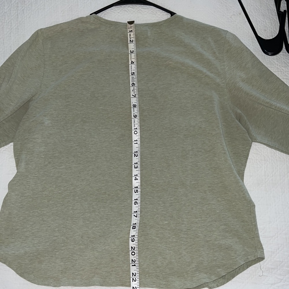 Liz Claiborne Lizsport 3/4 sleeve XL light green top! - Picture 6 of 9